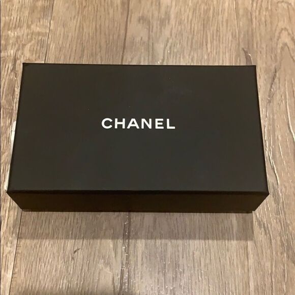 🎉Last deal 🎉Chanel wallet box - Picture 1 of 10